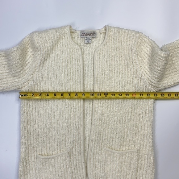 Sideffects Vintage White Open Front Fuzzy Cardigan/Sweater - Picture 4 of 7